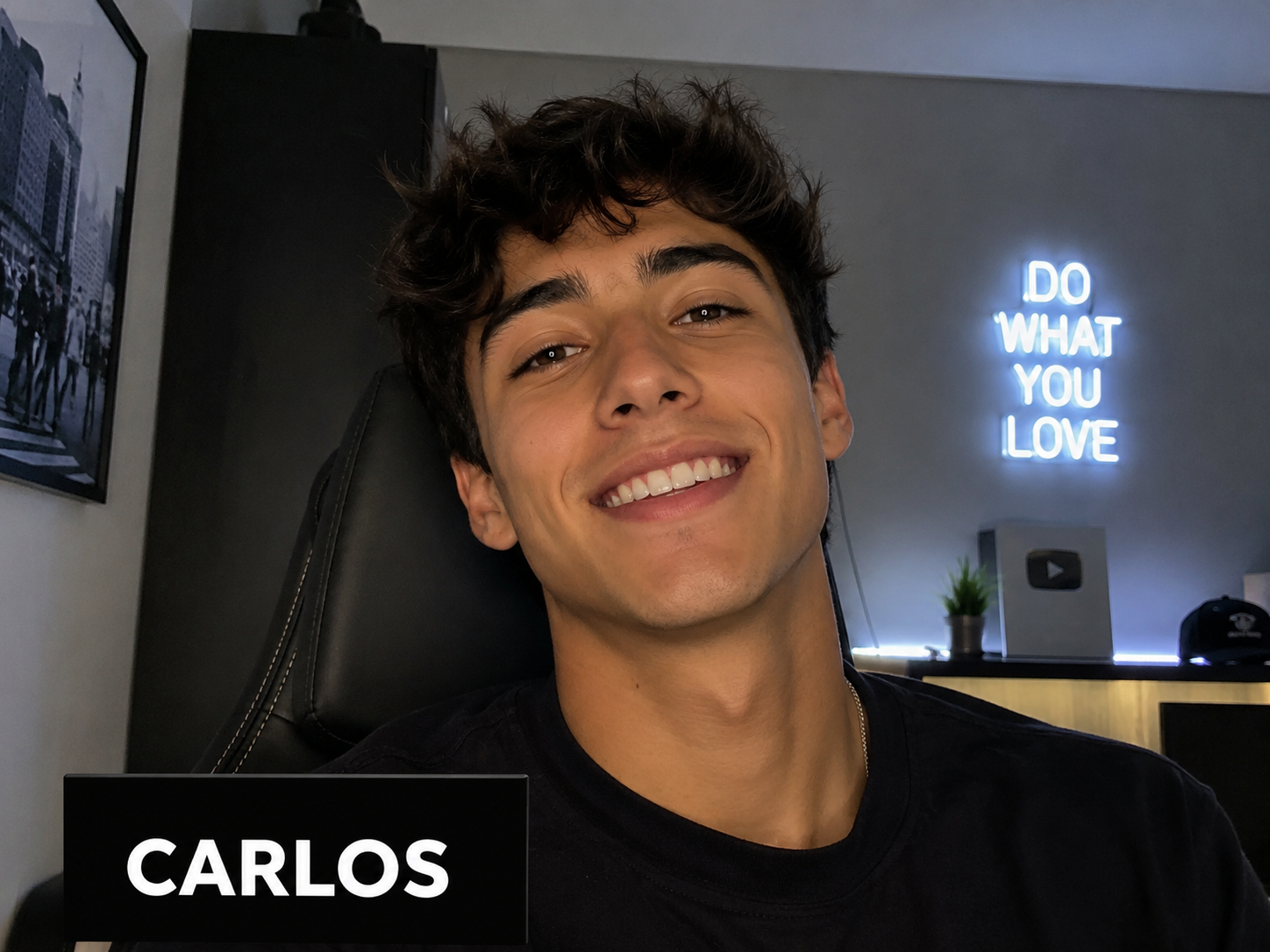<strong>Carlos M.</strong>